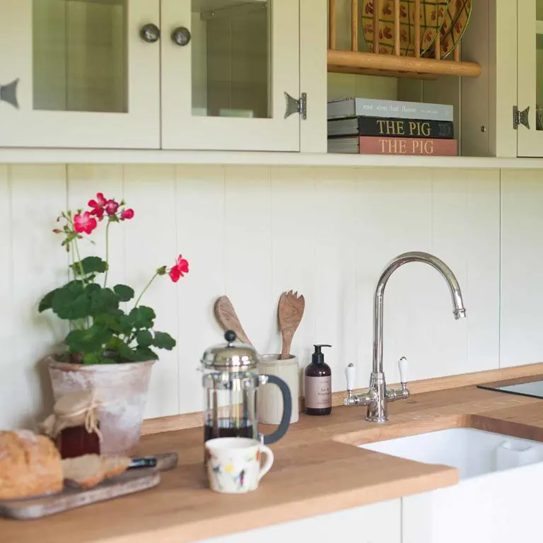 Plankbridge Lodge kitchen interior