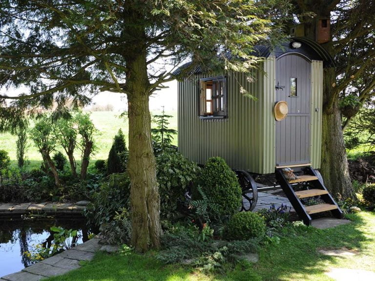 Plankbridge shepherd's hut Writer's Hut