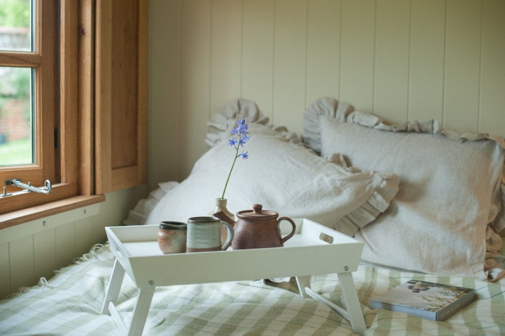 Plankbridge shepherd's hut bedroom