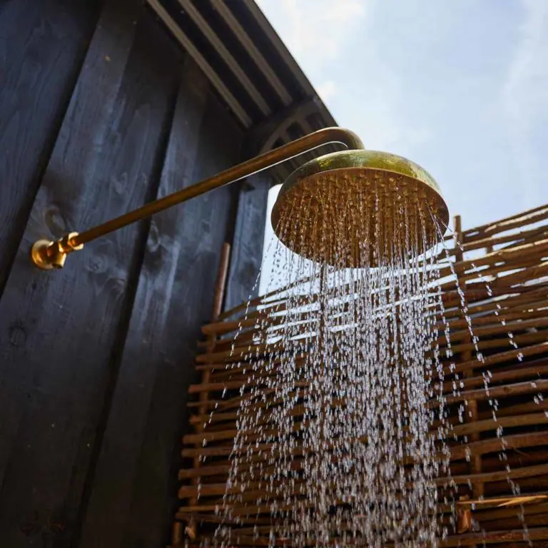 Plankbridge shepherd's hut shower