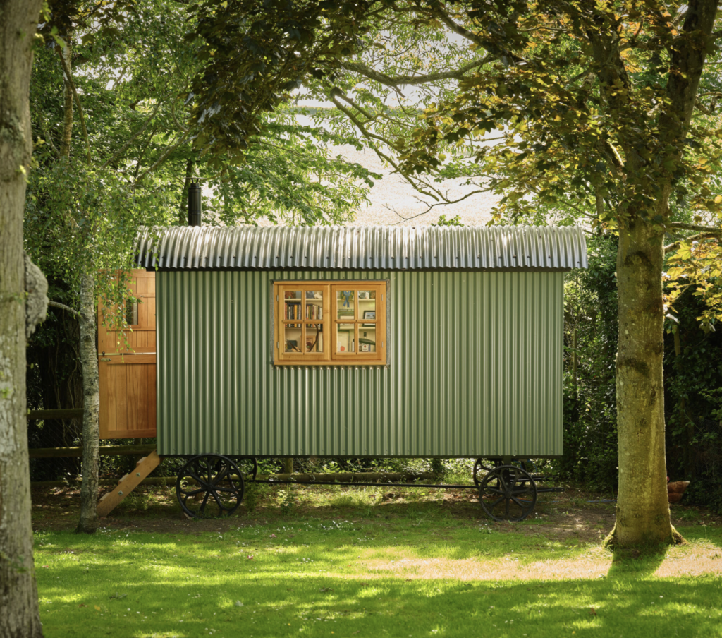 Plankbridge shepherd's hut garden rooms