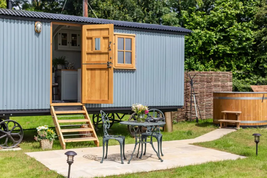Fern shepherd's huts with hot tubs