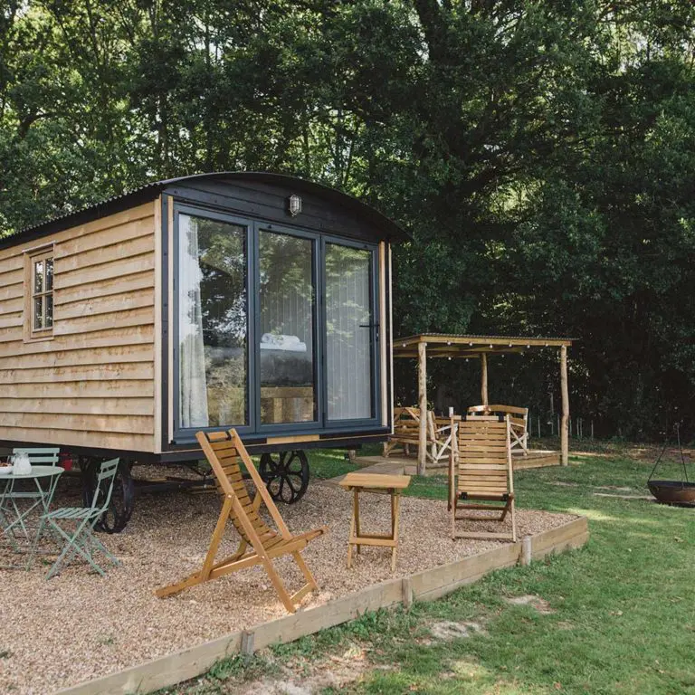 Plankbridge bespoke shepherd's hut