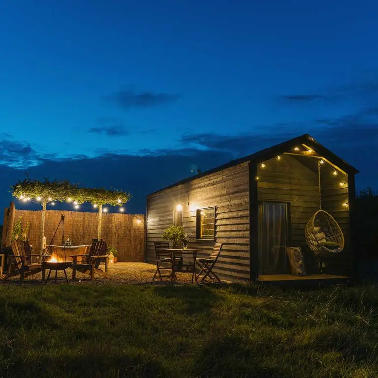 Plankbridge bespoke shepherd's hut