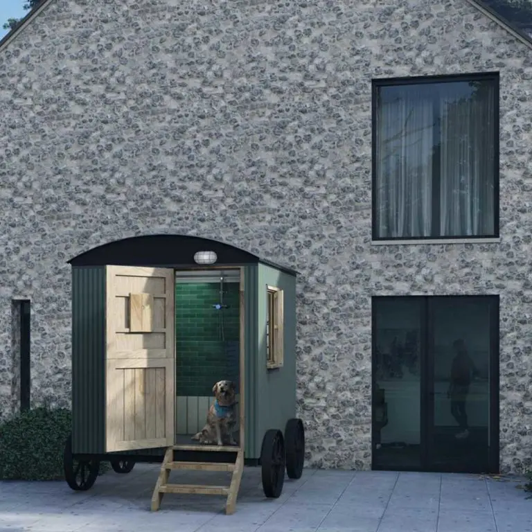 The Dog Wash Hut by Plankbridge Shepherd's Huts